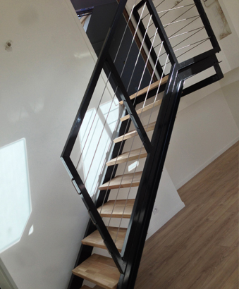 escalier avec marches en bois sur mesure